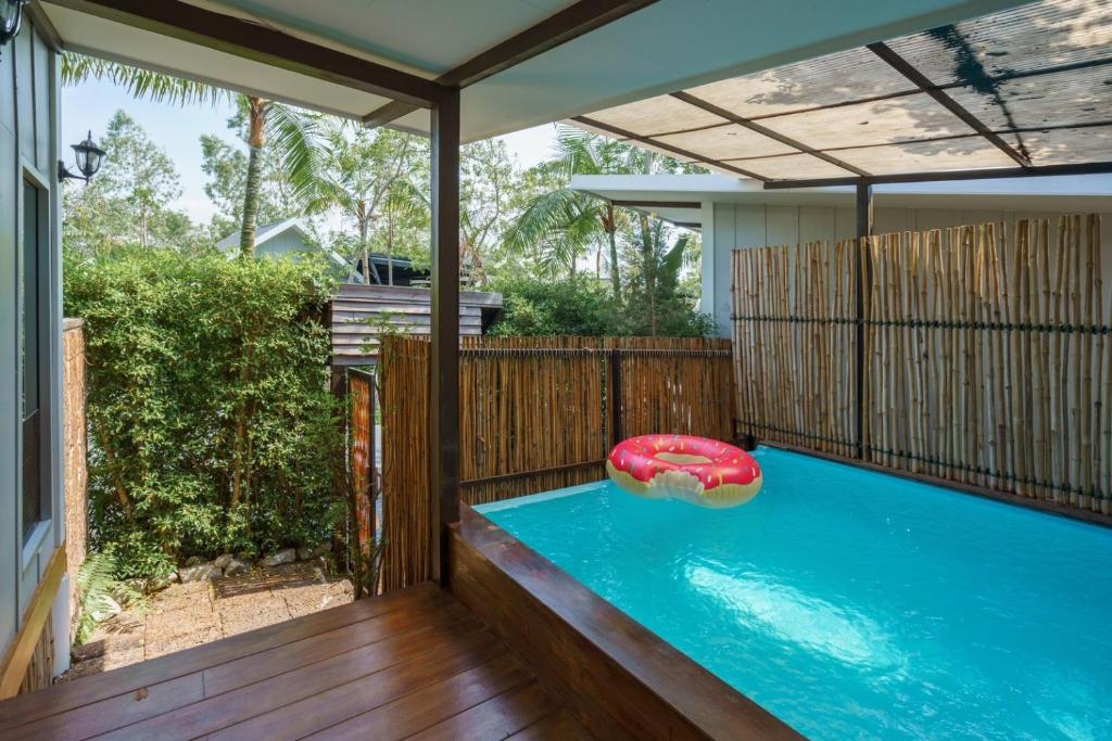 Der Swimmingpool an oder in der Nähe von IP Plus Pool Villa Pattaya