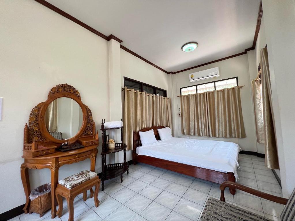 บ้านไทยไออุ่น - Chambre Quadruple Avec Salle De Bains Commune