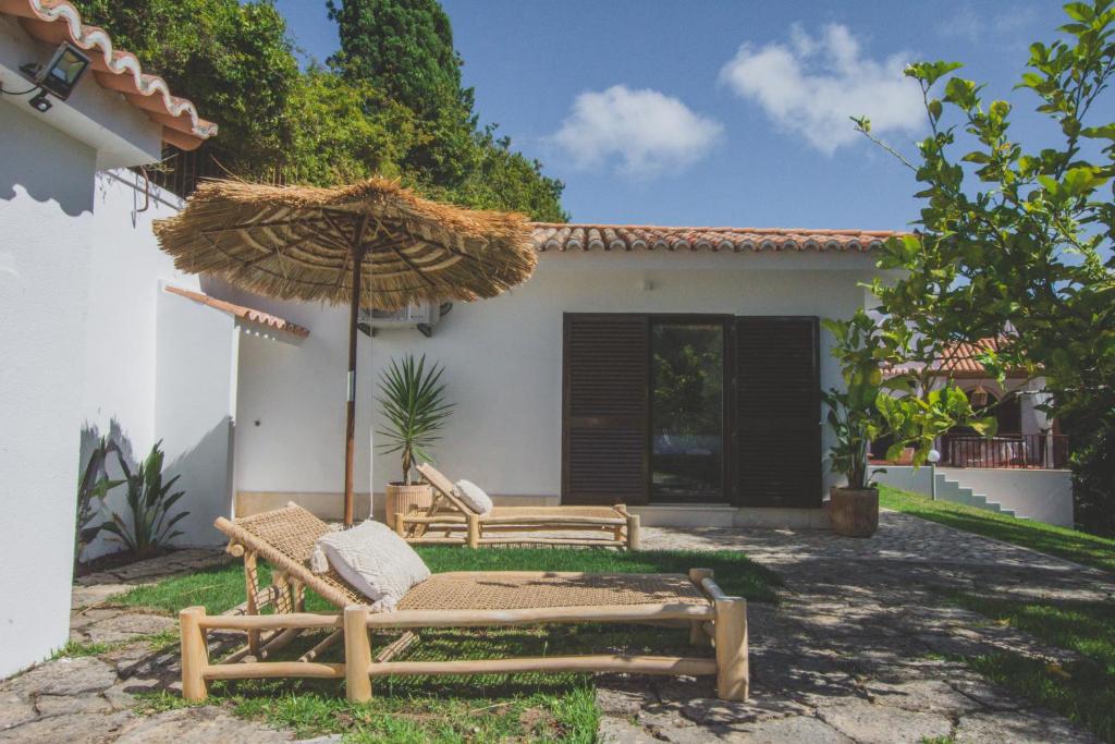 Villa Pietra Estoril Eco Guesthouse - Apartamento Con Terraza