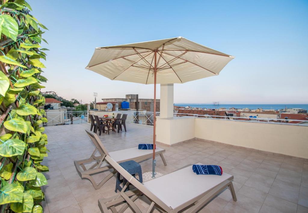 Coconut Tree House with port view, Zakynthos Town Updated 2023 Prices