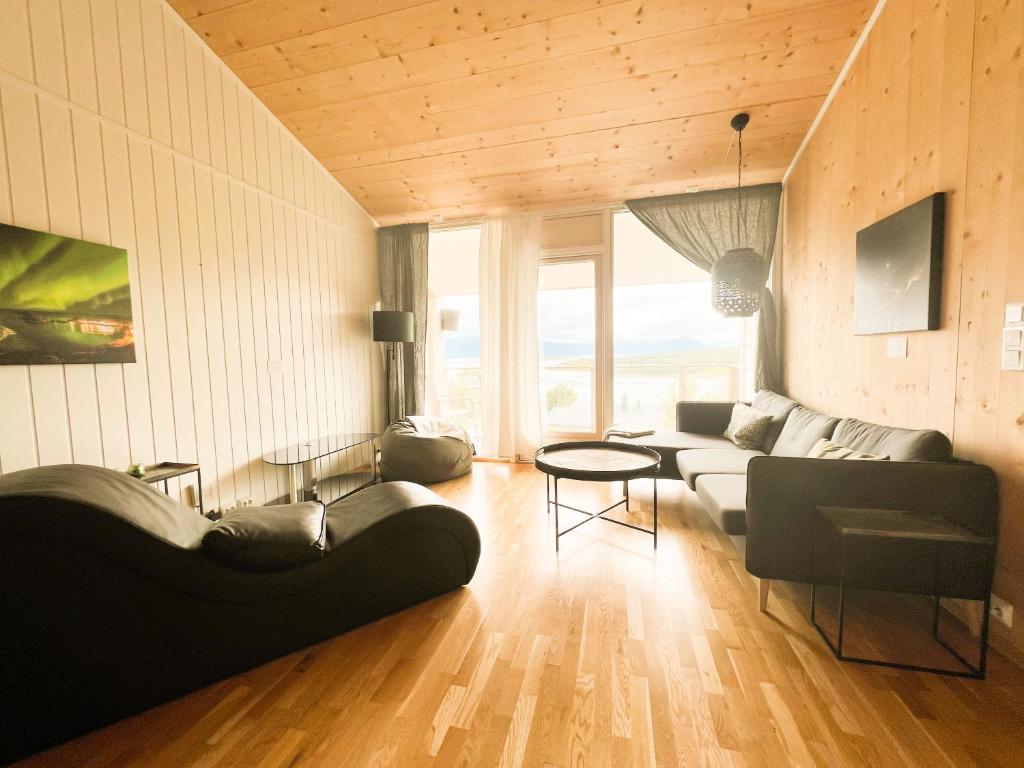 Destination Senja - Stonglandseidet - Two-Bedroom Apartment
