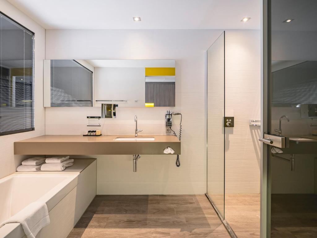 Van der Valk Hotel Heerlen - Komfort King Room