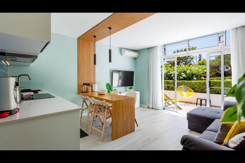Ocean Oasis Albufeira with Pool by LovelyStay