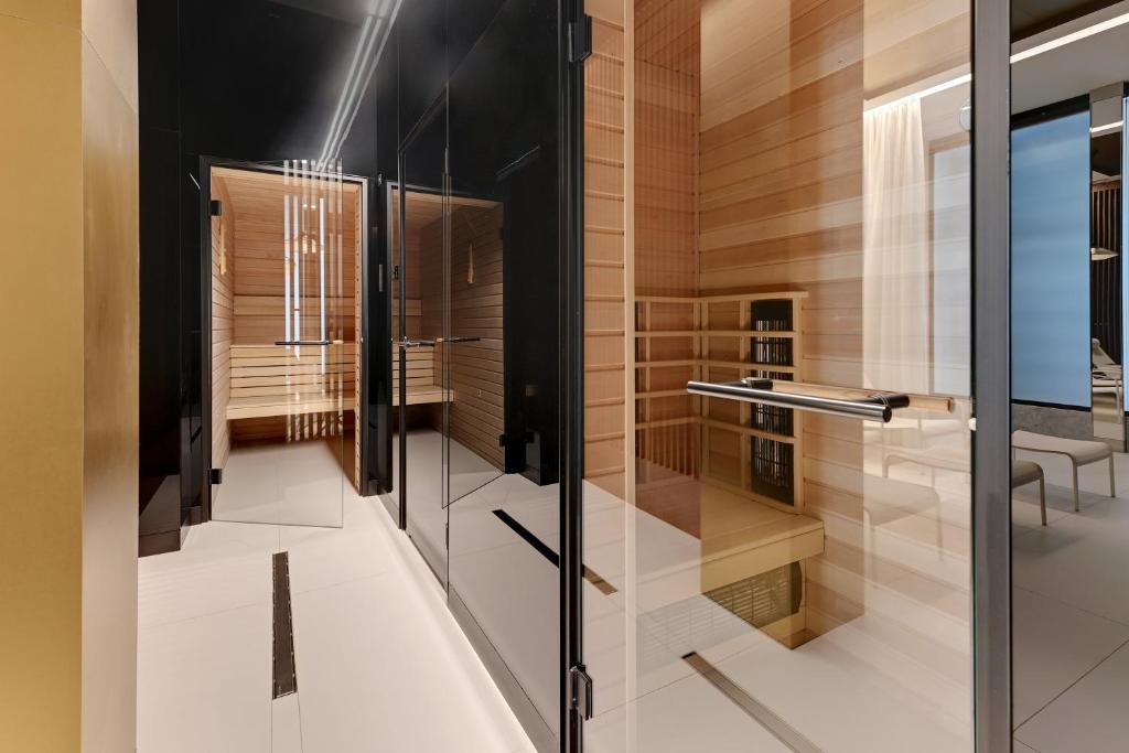 Blue Mandarin Riverside Premium Sauna & Gym - 18