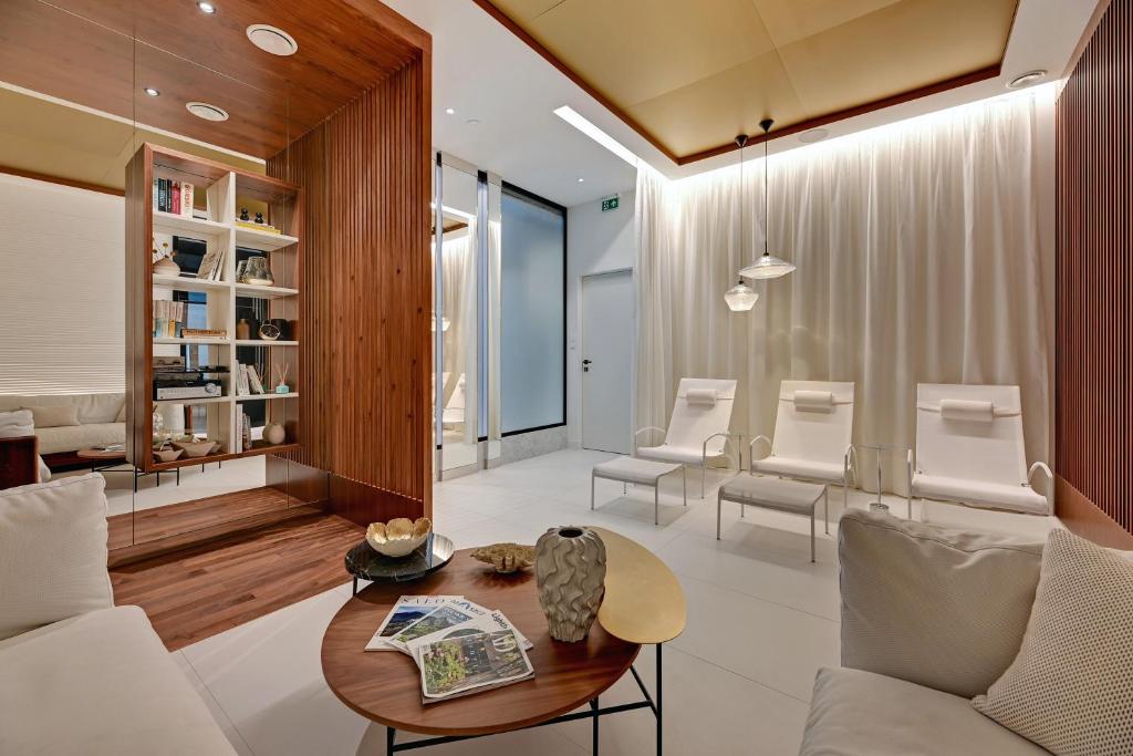 Blue Mandarin Riverside Premium Sauna & Gym - 17