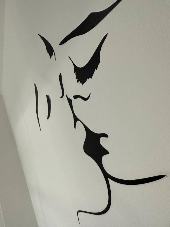 Black & White Rooms - 18