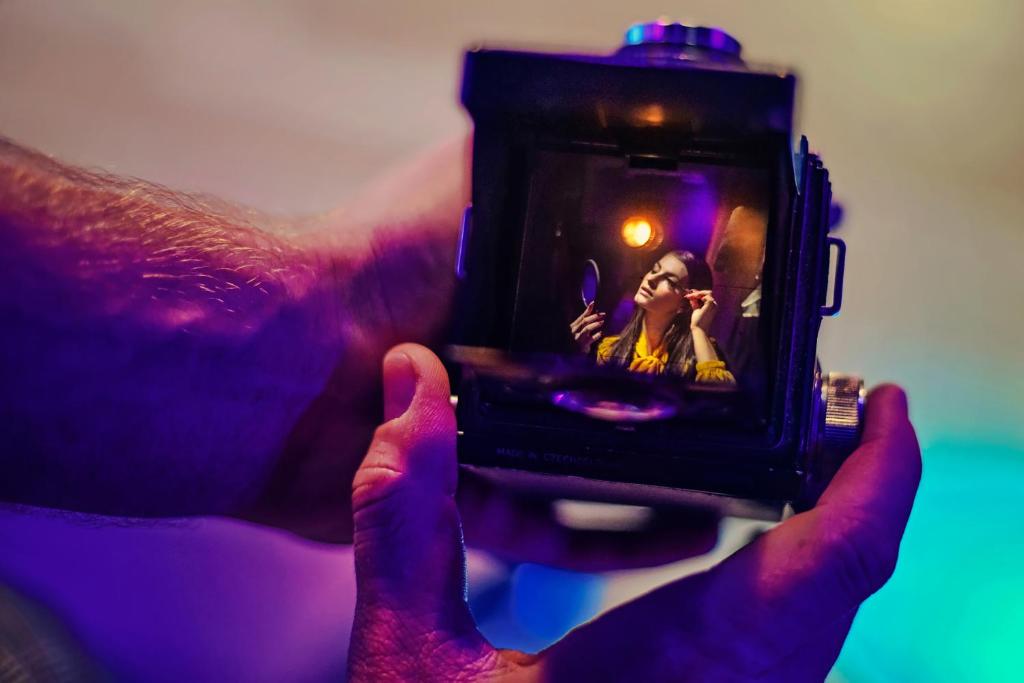 Anybody - Awarded love hotel - Resim 27