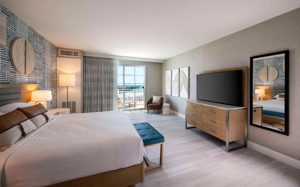 Inn at the Pier Pismo Beach, Curio Collection by Hilton, Pismo Beach – Updated  2024 Prices