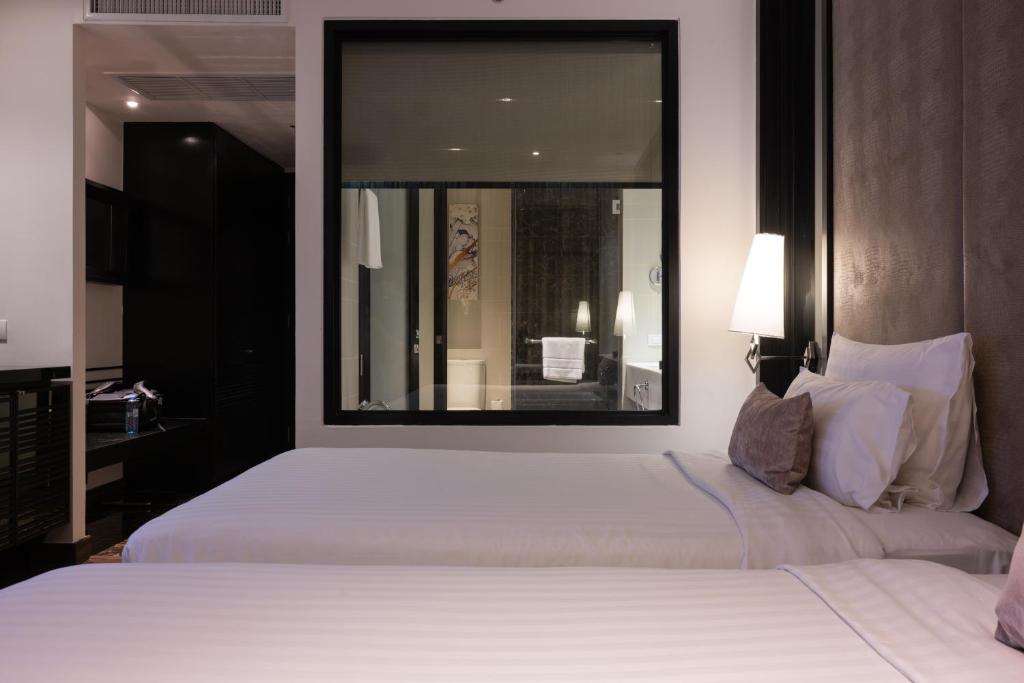 Mövenpick Hotel Sukhumvit 15 Bangkok - Executive Twin Room With Lounge Access