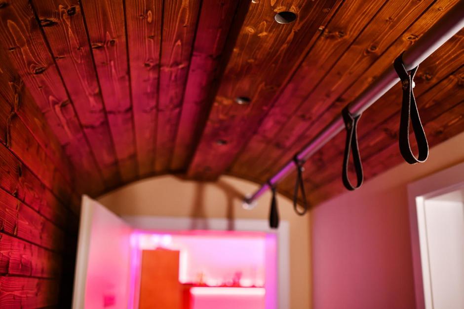 Fotografie z fotogalerie ubytování Anybody - Awarded love hotel v destinaci Brno