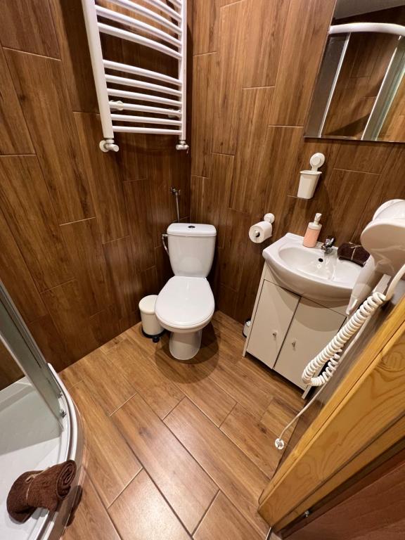 Noclegi Przystanek Bieszczady w Centrum - 8