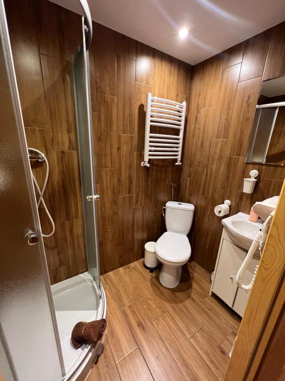 Noclegi Przystanek Bieszczady w Centrum - 7