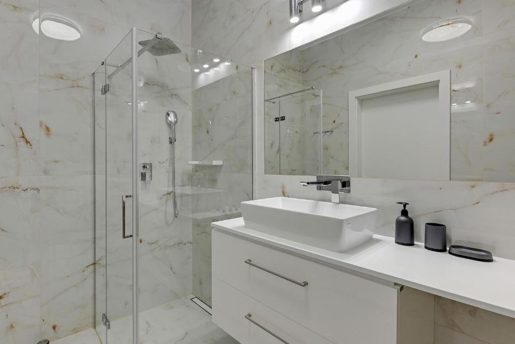 Blue Mandarin Riverside Premium Sauna & Gym - 5