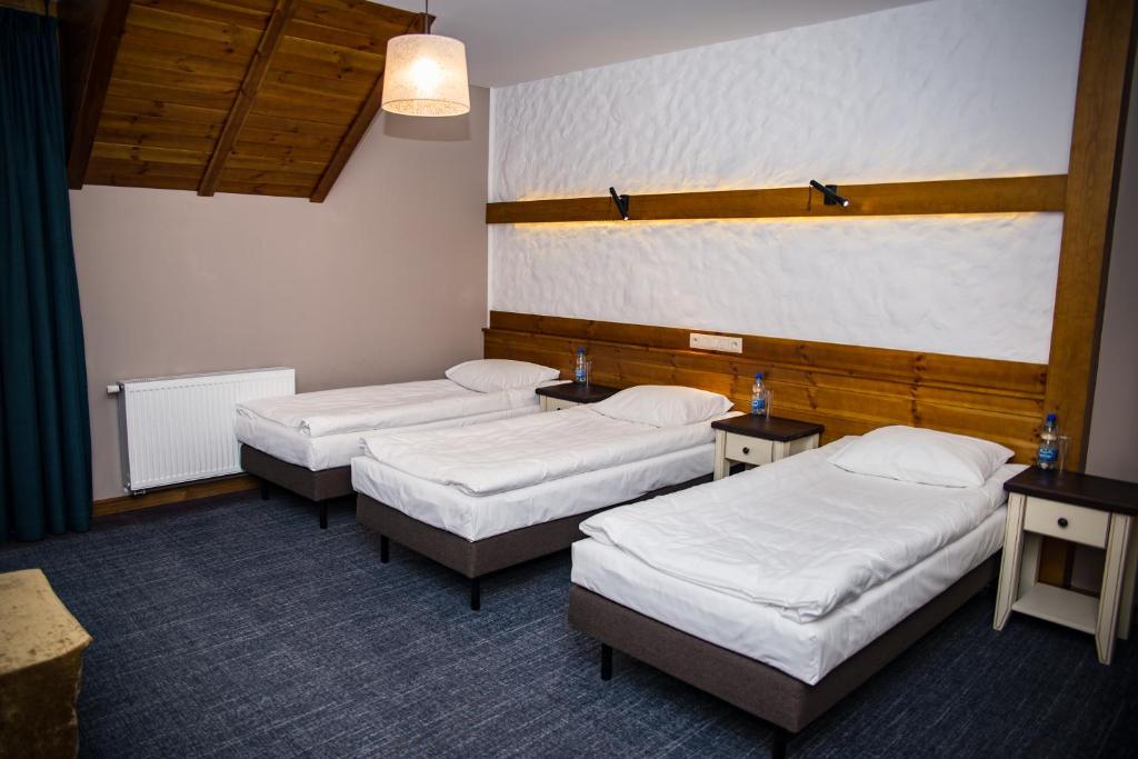 Folwark Łękuk - Habitación Triple Confort - Edificio Principal
