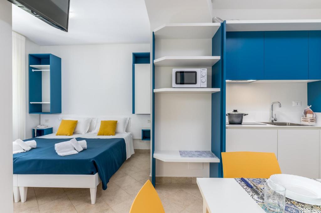 Кухня или мини-кухня в Calanca Apulian Residence
