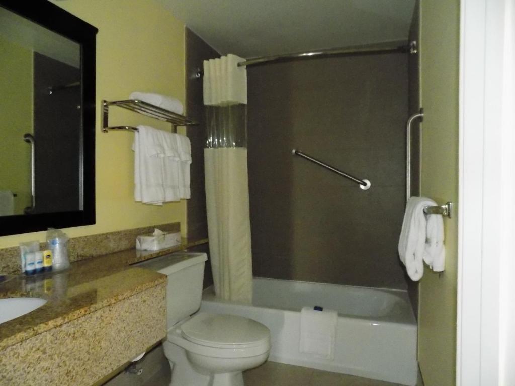 Best Western Plus Deerfield Beach Hotel & Suites photo