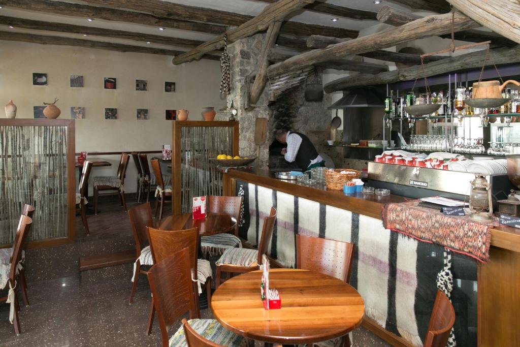 Lounge nebo bar v ubytování Sobe "šime & Joso" - Knin