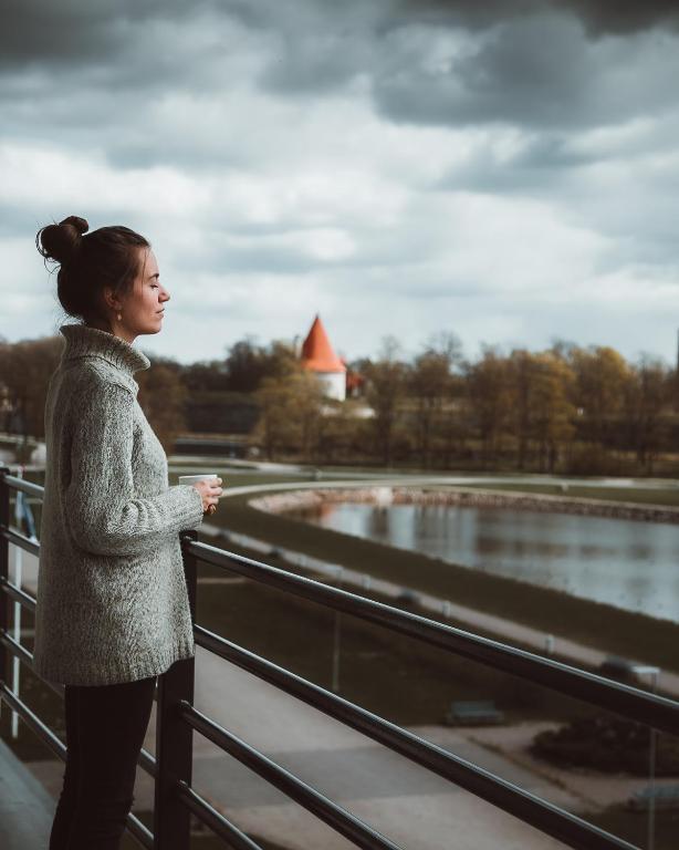 Výhled na řeku, která protéká v blízkosti aparthotelu
