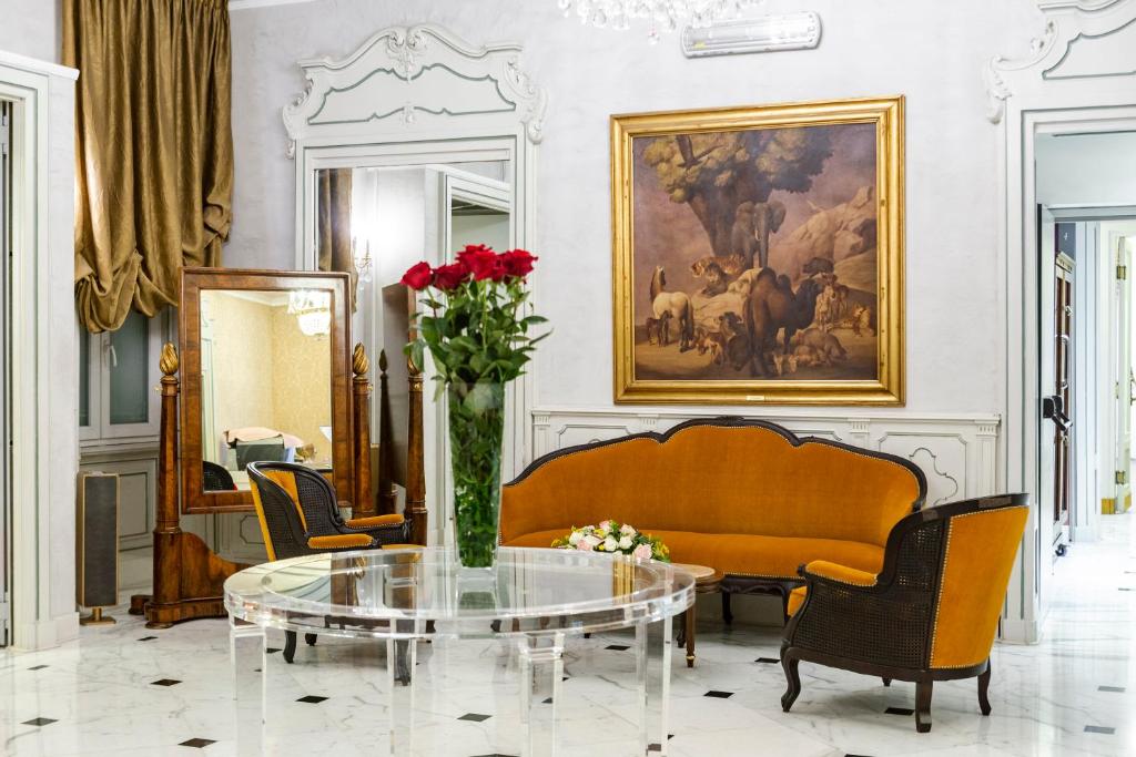 Istumisnurk majutusasutuses Hotel Bristol Palace