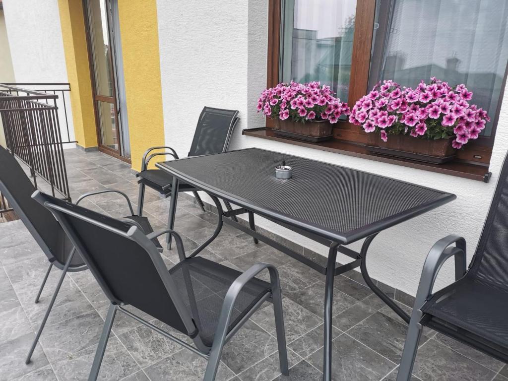 Fotografie z fotogalerie ubytování Comenius Apartments - Apartmány na rohu v destinaci Svidník