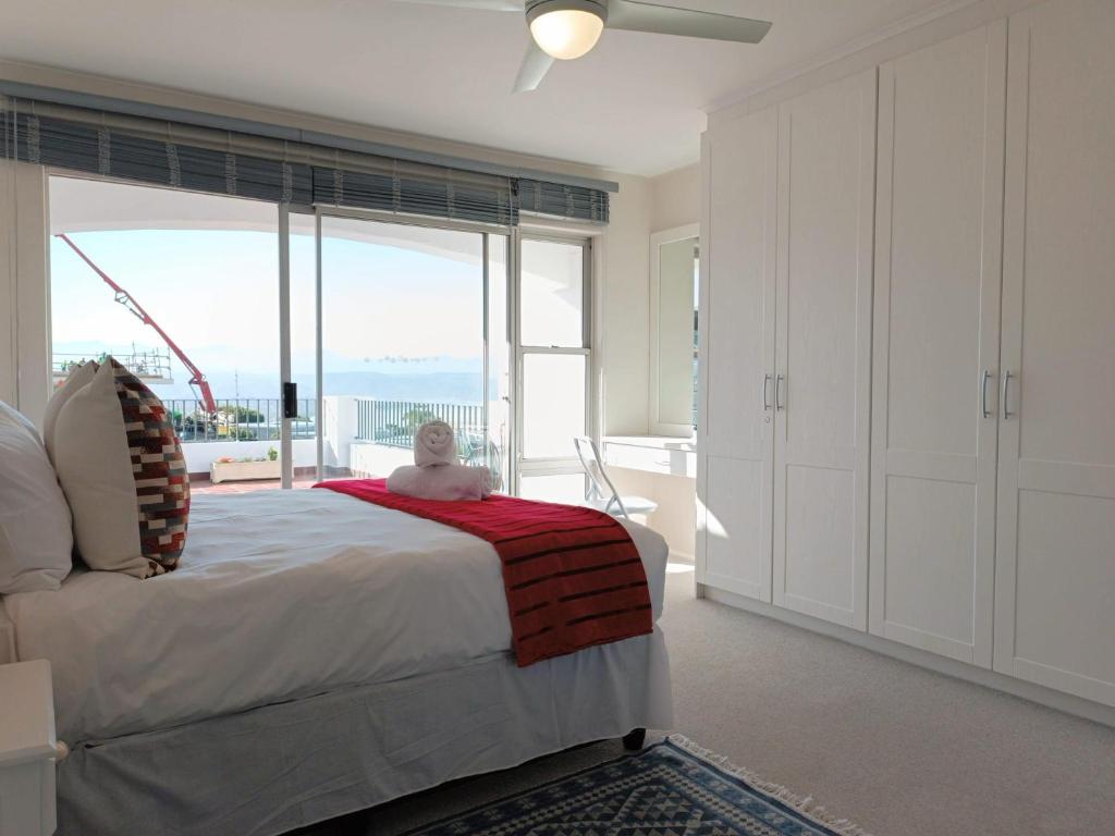 Hill House Holiday - Back-up Power Sea Views - Image 13