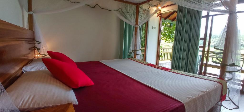 Rainforest Nest - 14