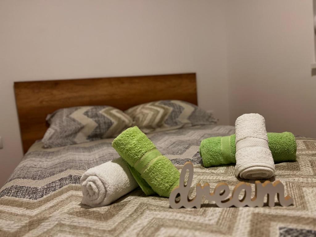 Postel nebo postele na pokoji v ubytování Apartman Maša