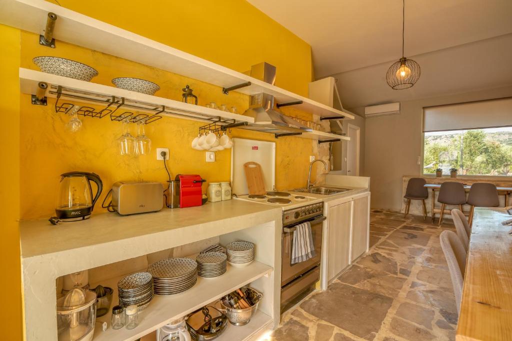 Kuchyň nebo kuchyňský kout v ubytování Mourelo Home