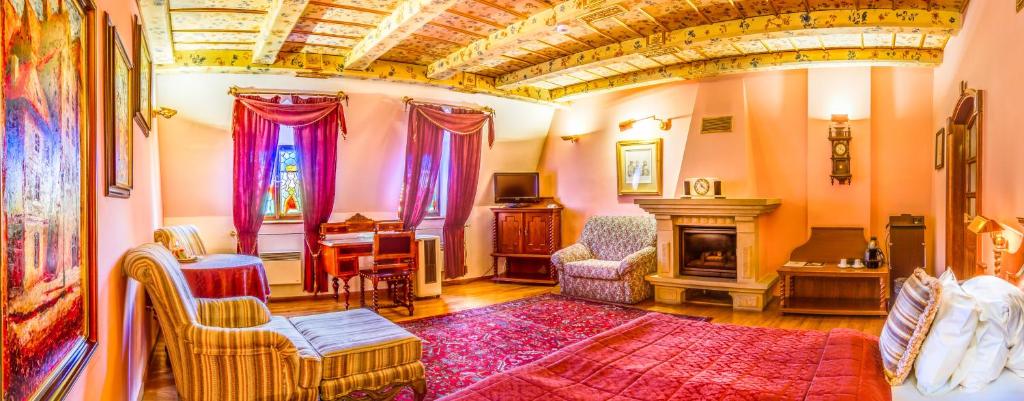 The King Charles - Resim 24