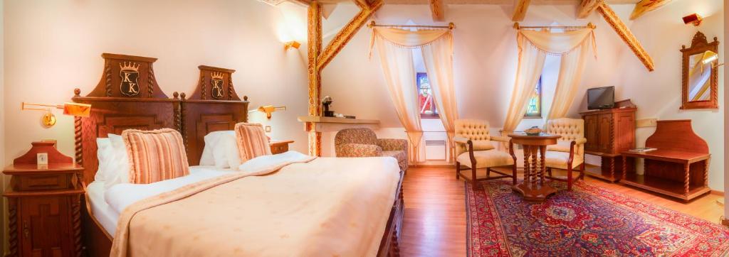 The King Charles - Resim 26