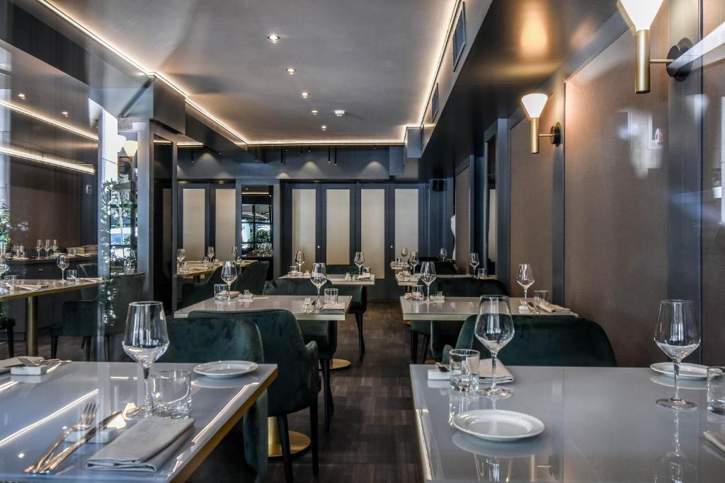 Sina De La Ville - Resim 5