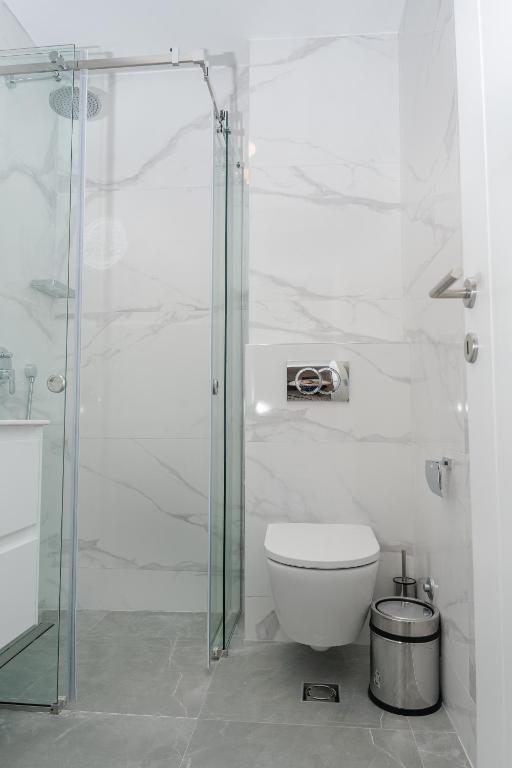 Kondo Hotel Allure - 8