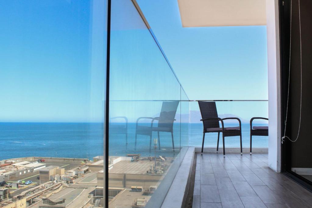 Inigualable Ubicación, Espectacular Departamento con Terraza y Vista al Mar, Servicio HOM - Housity