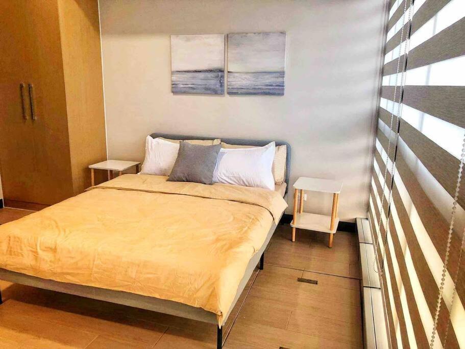 Scandinavian 1 BR Condo in Central BGC