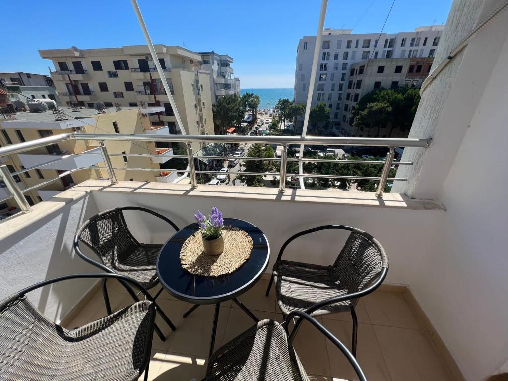 Breeze Seaview Apartment - Image 6