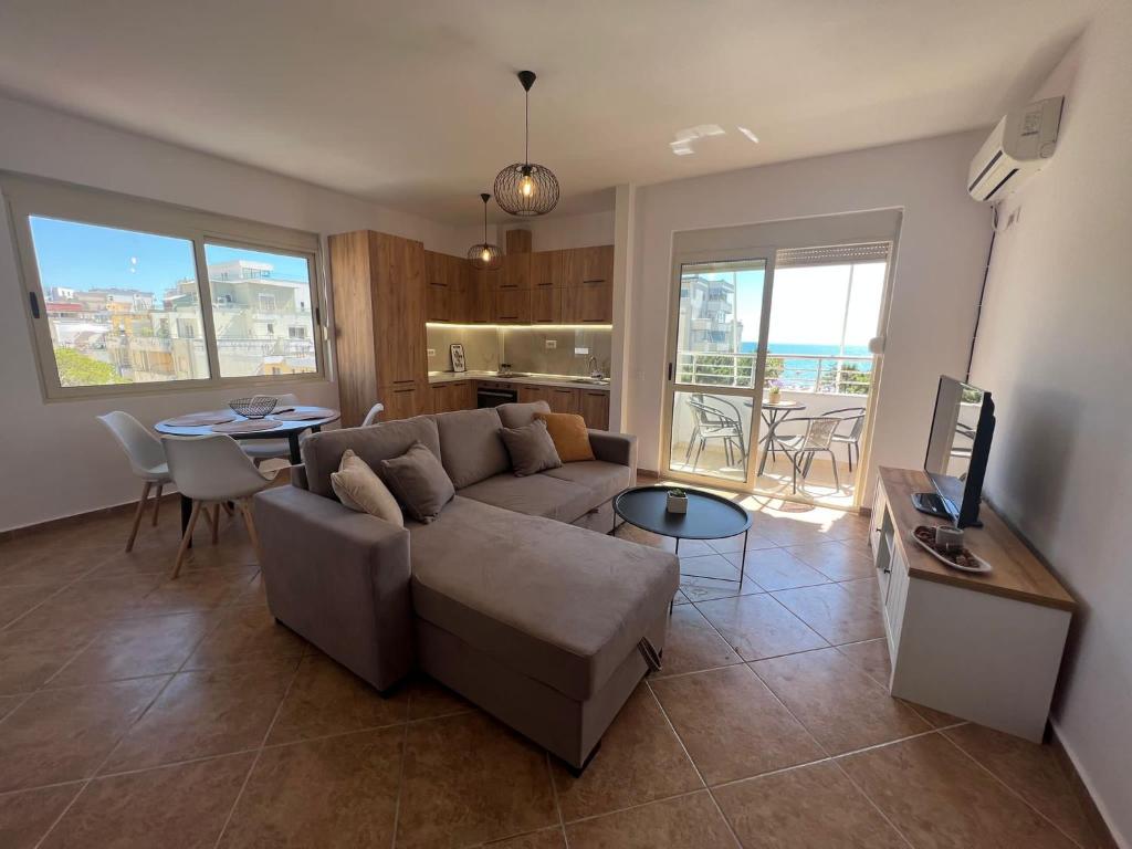 Breeze Seaview Apartment - Image 5