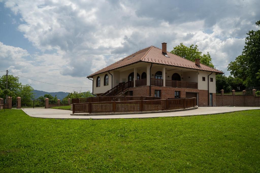 Budova, kde se apartmán nachází