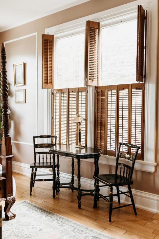 Ellerbeck Bed & Breakfast - Deluxe King Suite