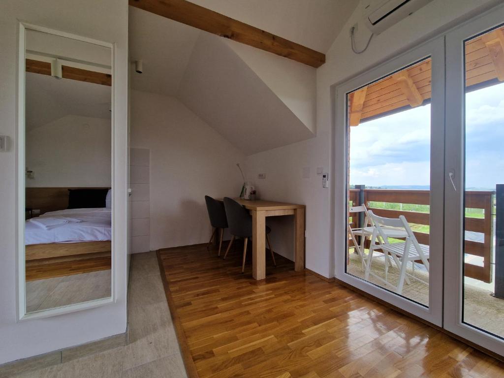 Postel nebo postele na pokoji v ubytování Apartmani Vinarije IN