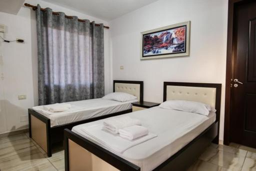 Guesthouse Edi - Imazhi 10