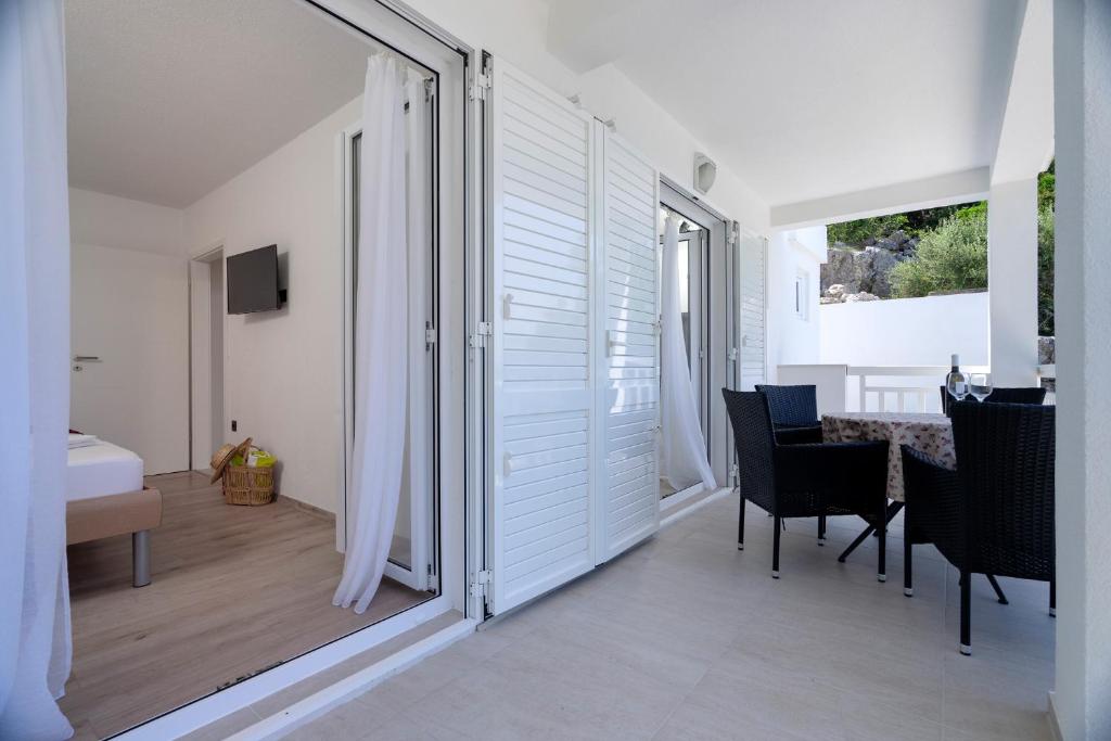 Zdjęcie z galerii obiektu Vacation home Jadranko w mieście Gdinj