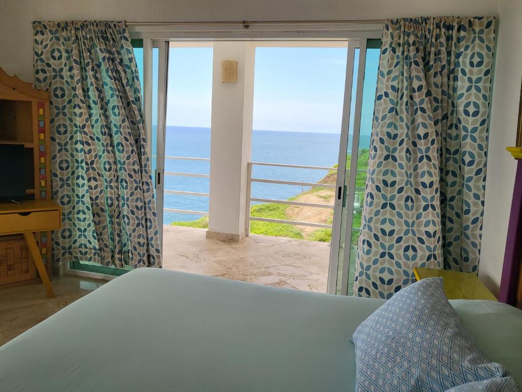Hotel Luz de Mar ' right on the beach - Habitación Doble Con Balcón Y Vistas Al Mar