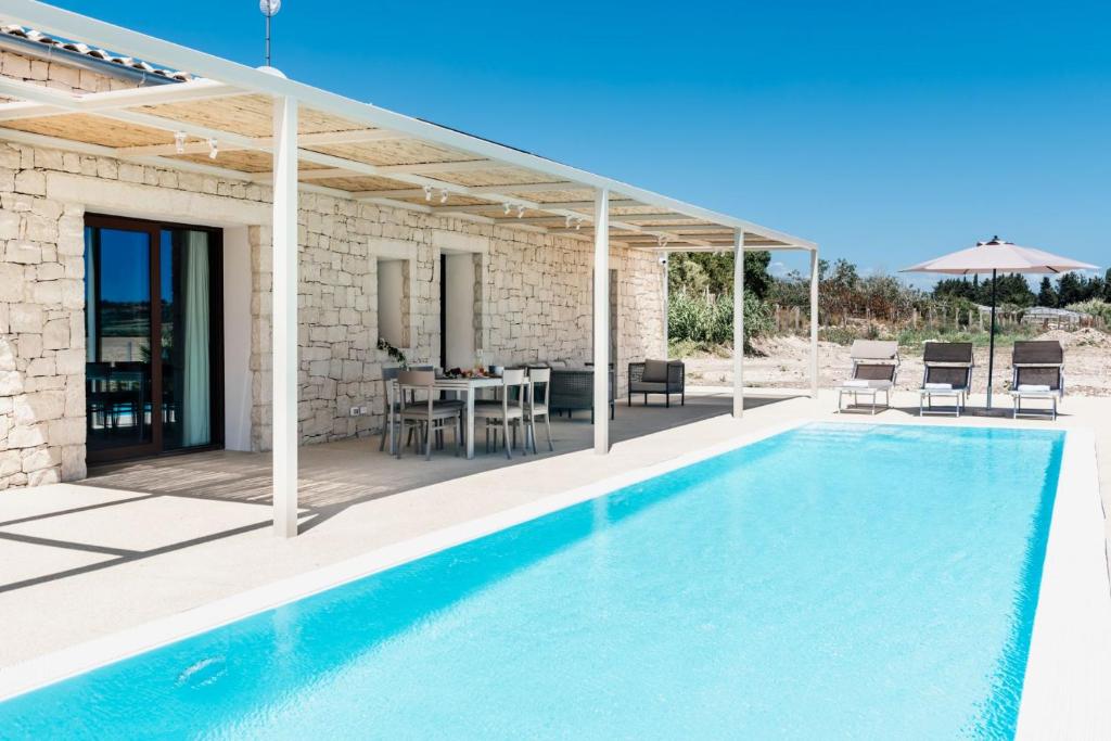 Πισίνα στο ή κοντά στο Villa Verdese