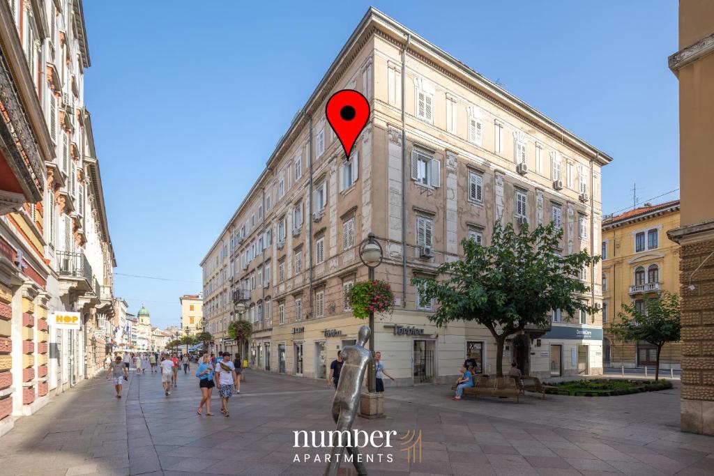 Upper Premium Apartments - 17