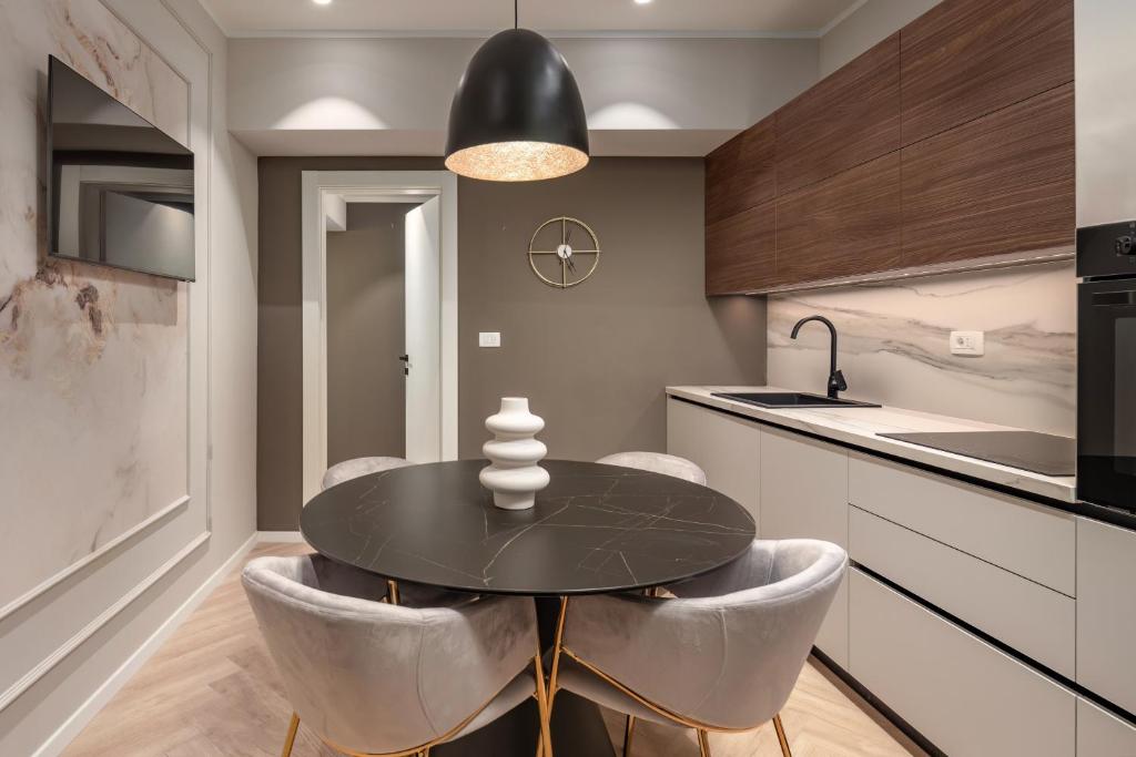 Upper Premium Apartments - 3