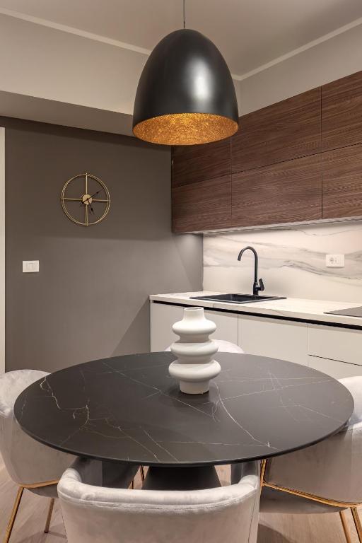 Upper Premium Apartments - 4