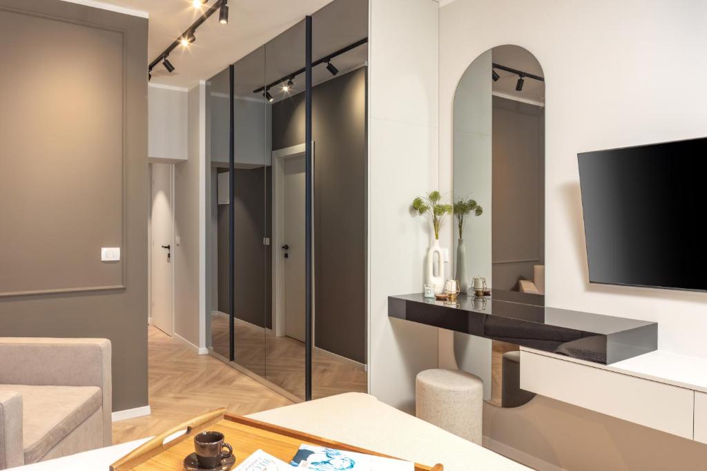 Upper Premium Apartments - 10