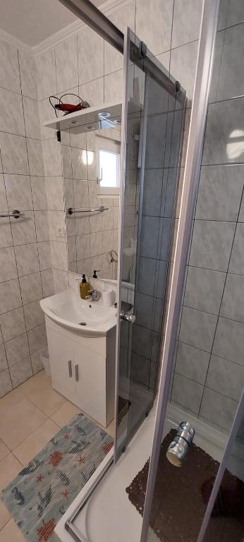 Koupelna v ubytování Apartments Zoran