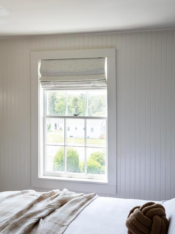 Bluebird Ocean Point Inn - Two-Bedroom Suite