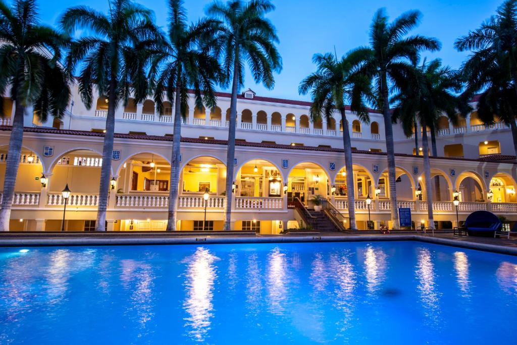 A piscina em ou perto de Hotel El Prado